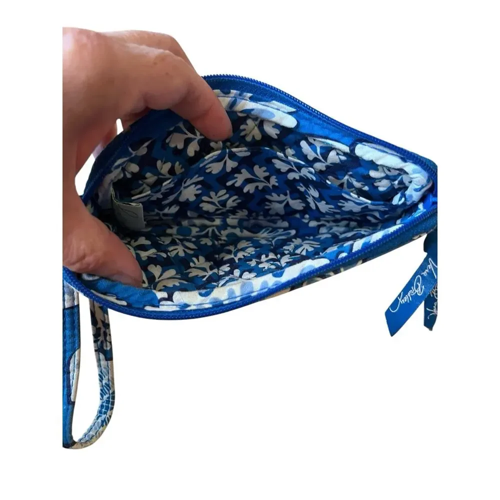 Vera Bradley Blue Lagoon Wallet Wristlet; Blue White Floral Pattern Makeup Bag